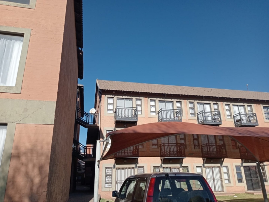 1 Bedroom Property for Sale in Vredenhof Sh Free State